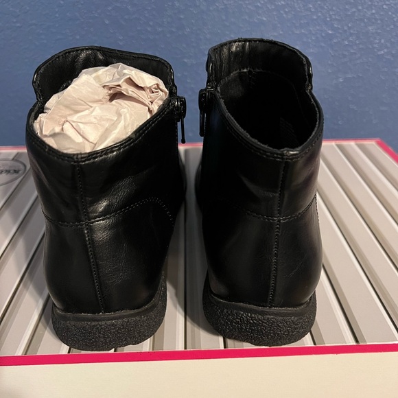 Croft & Barrow Size 7 1/2M Black Boots EUC - Picture 7 of 9